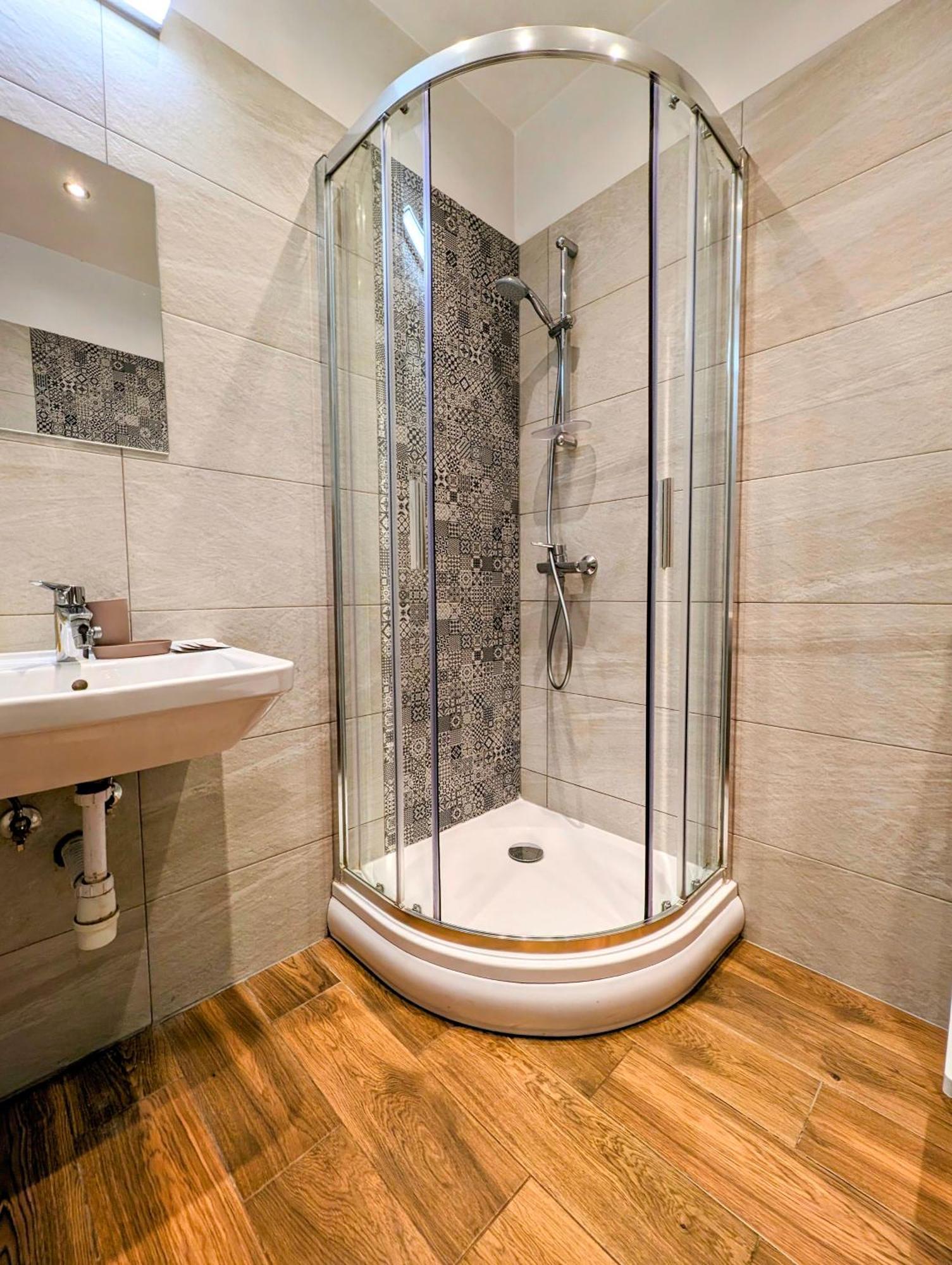 Aleja Krasinskiego 24A By Homeprime Cracovia Exterior foto